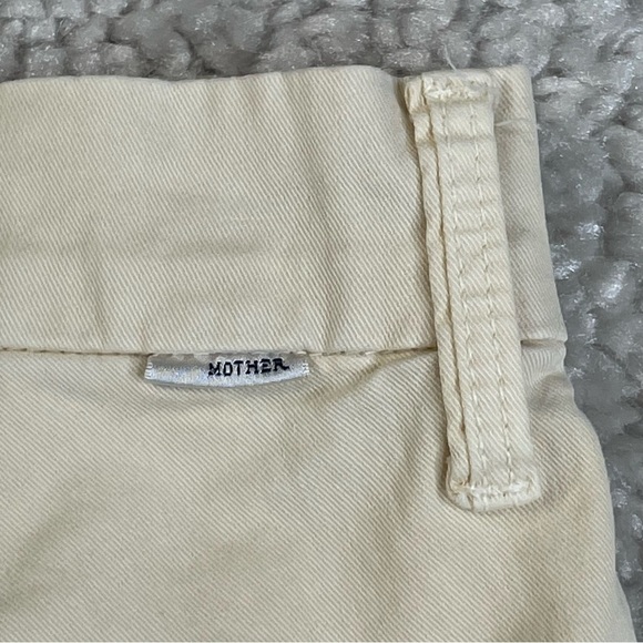 MOTHER The Shaker Prep Short Short Fray Sesame Coastal Pale Yellow size 25 - Picture 7 of 10